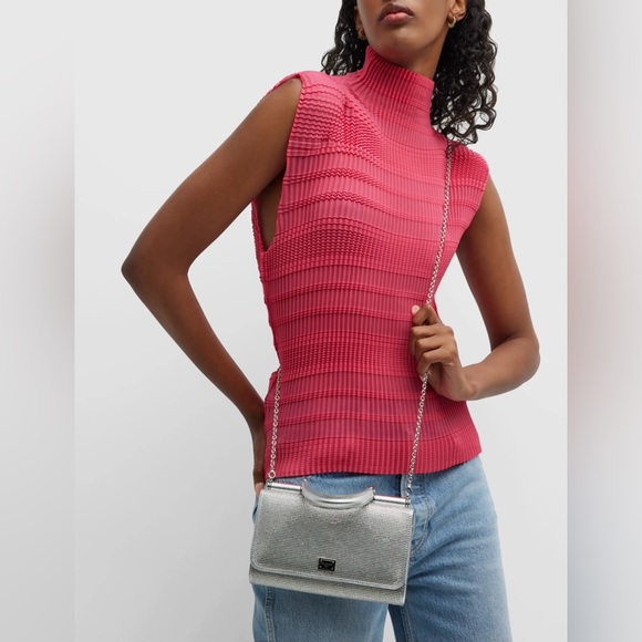 Dolce&Gabbana NWT Sicily Crystal-Embellisehd
Wallet on Chain - Picture 5 of 8